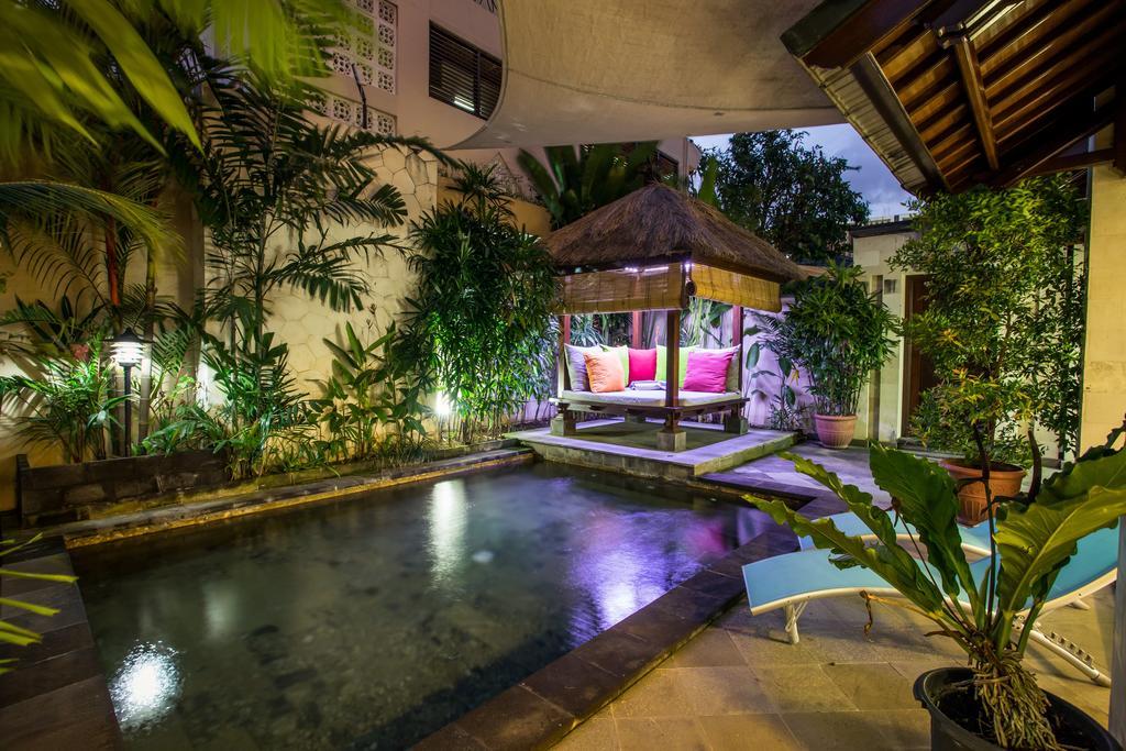 Kuta Reef Apartments Esterno foto